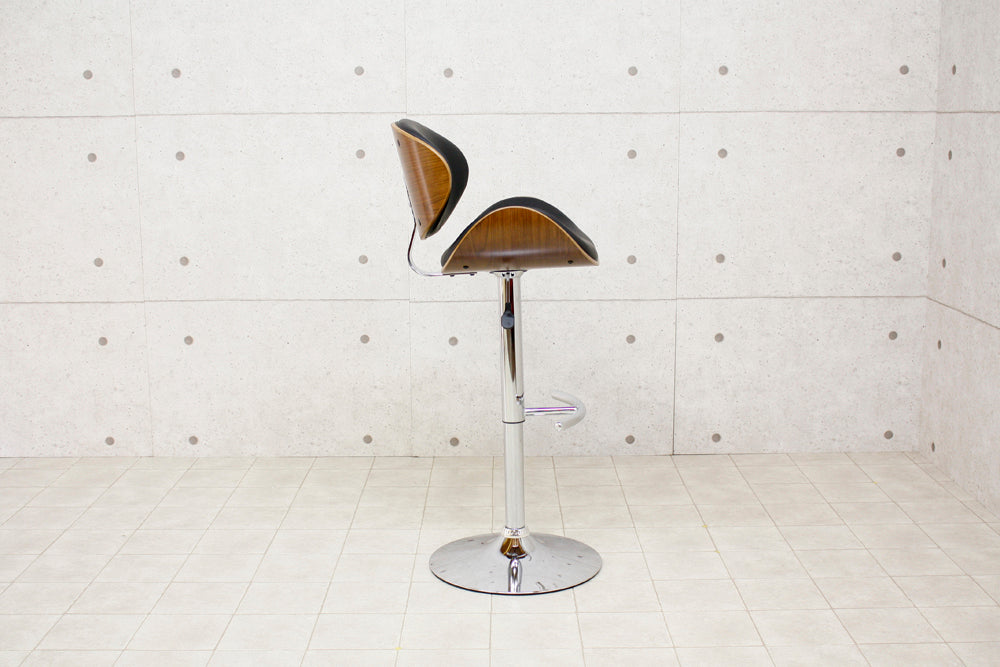 オシャレなデザインカウンターチェアー！