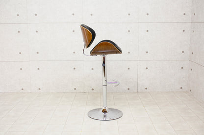 オシャレなデザインカウンターチェアー！