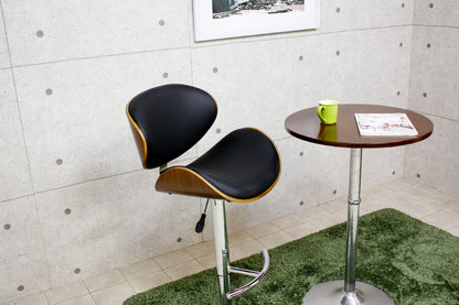 オシャレなデザインカウンターチェアー！