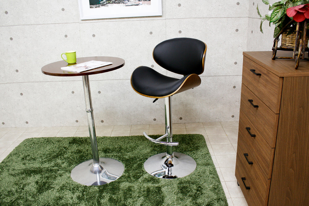 オシャレなデザインカウンターチェアー！