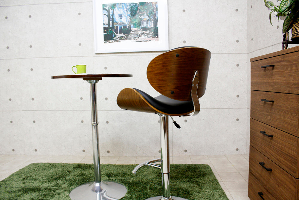 オシャレなデザインカウンターチェアー！