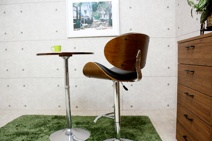 オシャレなデザインカウンターチェアー！