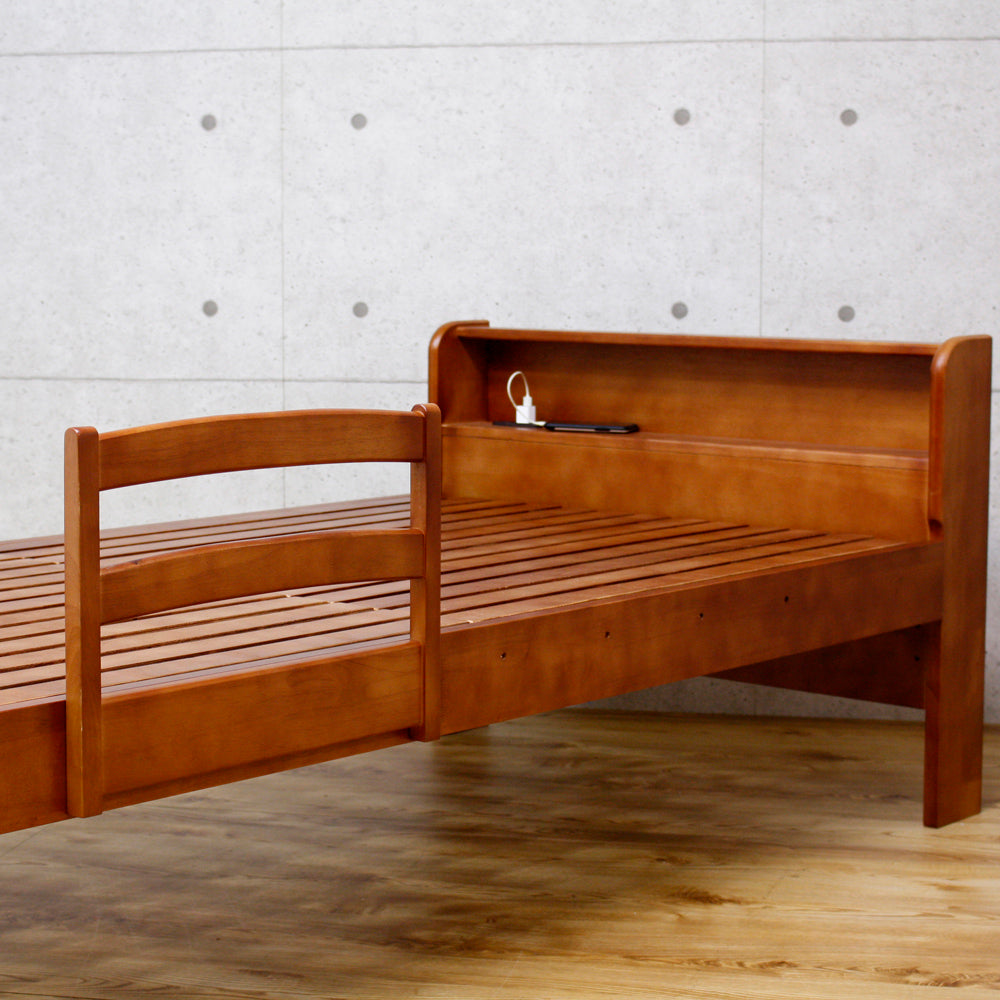 700kg耐荷重！安心手すり付きベッド